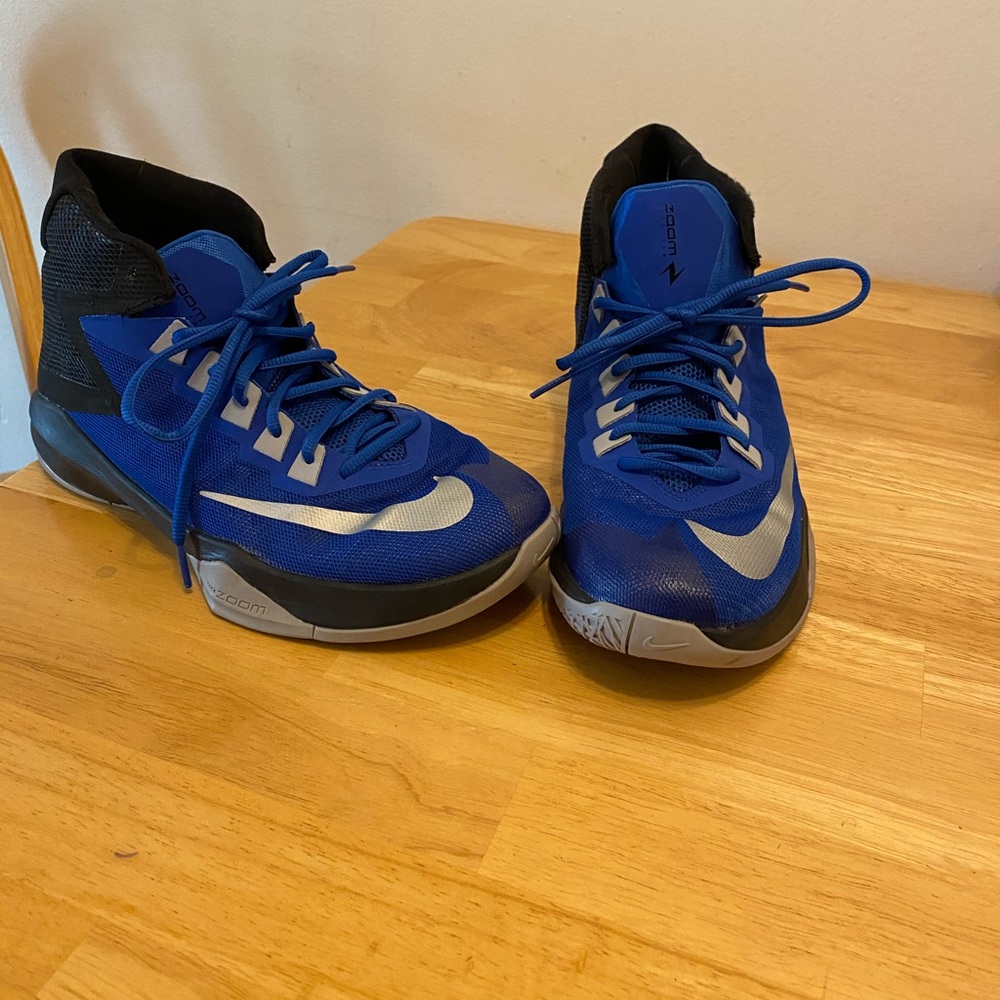 Men’s Nike Zoom Devosion Shoes